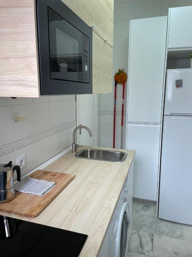 Muy Centrico Apto. En Tipico Patio Sevillano Eksteriør billede